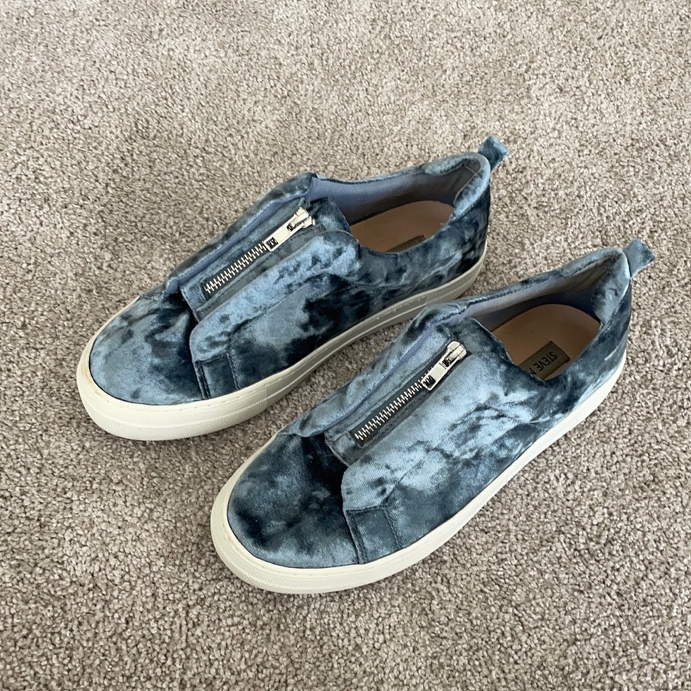 Steve Madden ‘Gnarly’ sneakers